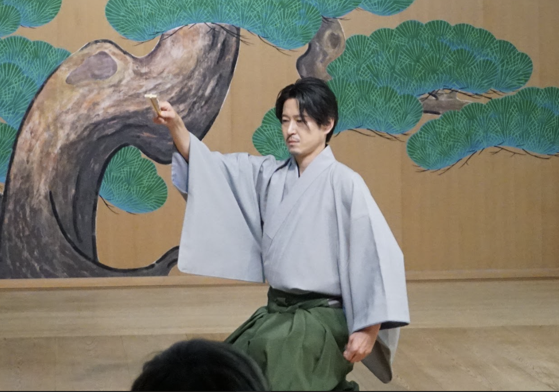 host dance noh