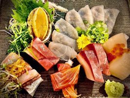 Assorted Sashimi at Uokinme