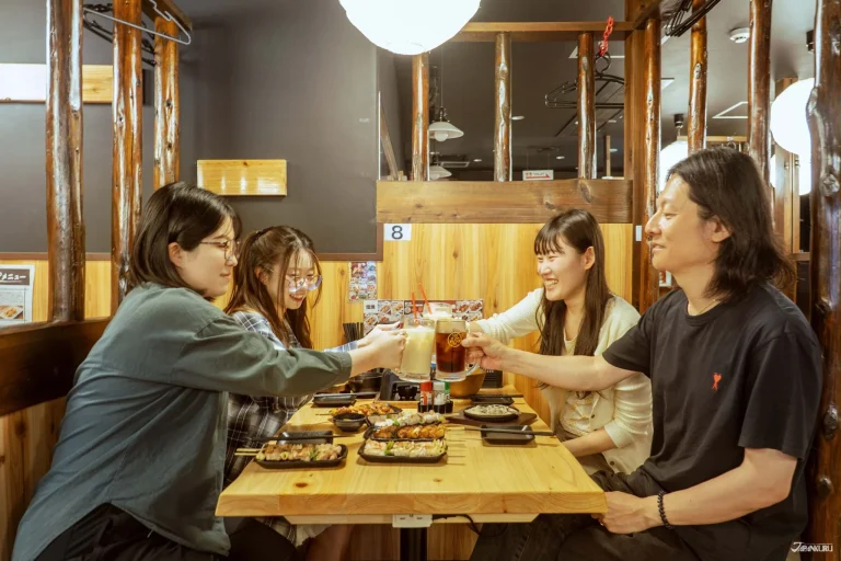 Japan’s Most Affordable Yakitori Izakaya: A Guide to Eating at Torikizoku