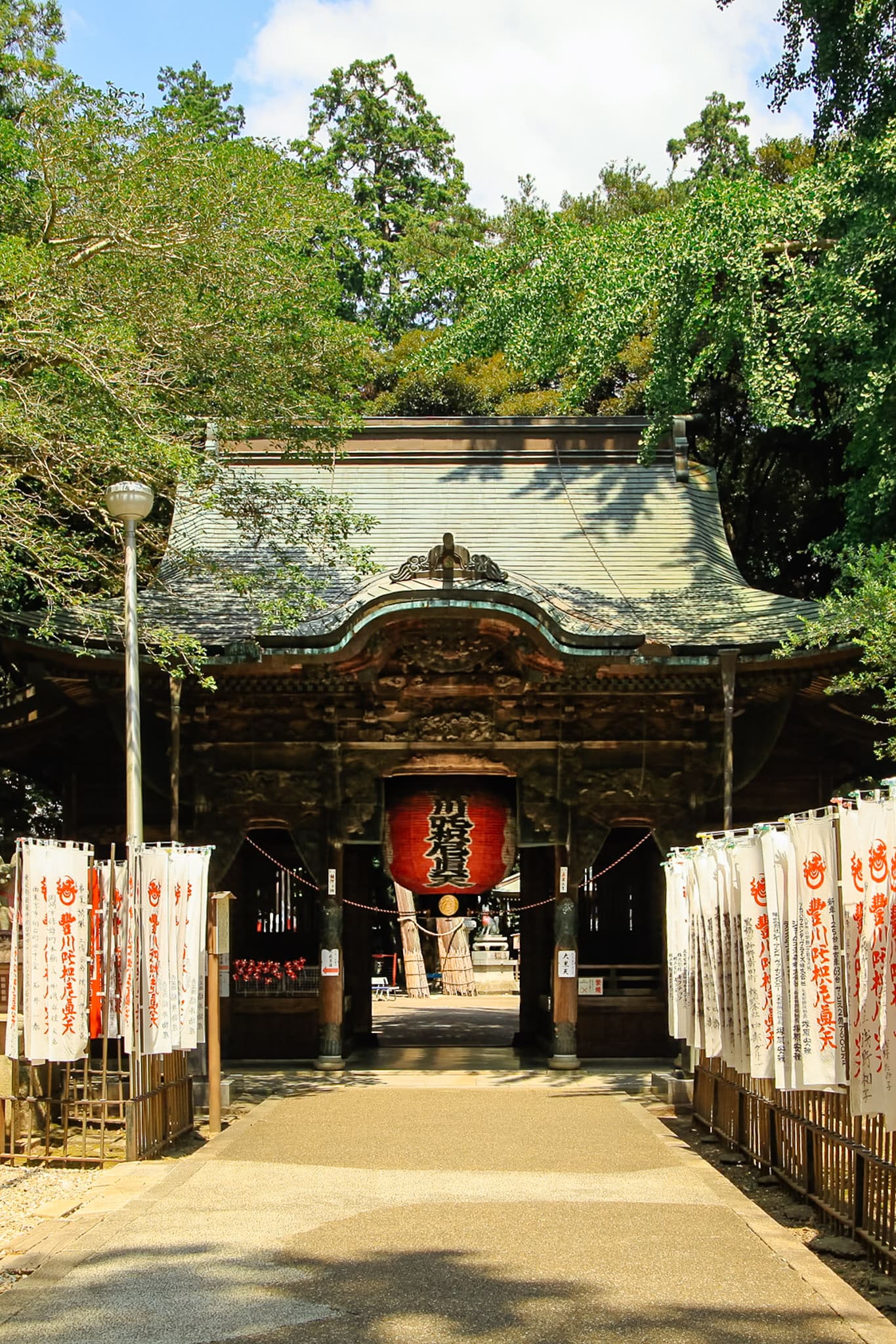 Keiunmon at Toyokawa Inari Temple