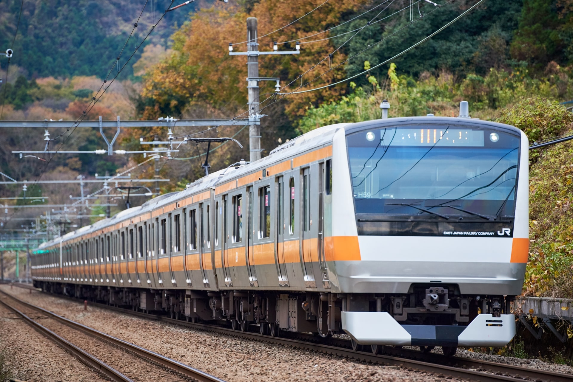 Chuo line train