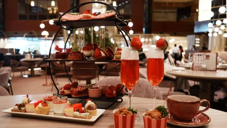 ANA InterContinental Tokyo: The ATRIUM Lounge’s Strawberry Afternoon Tea Is Back