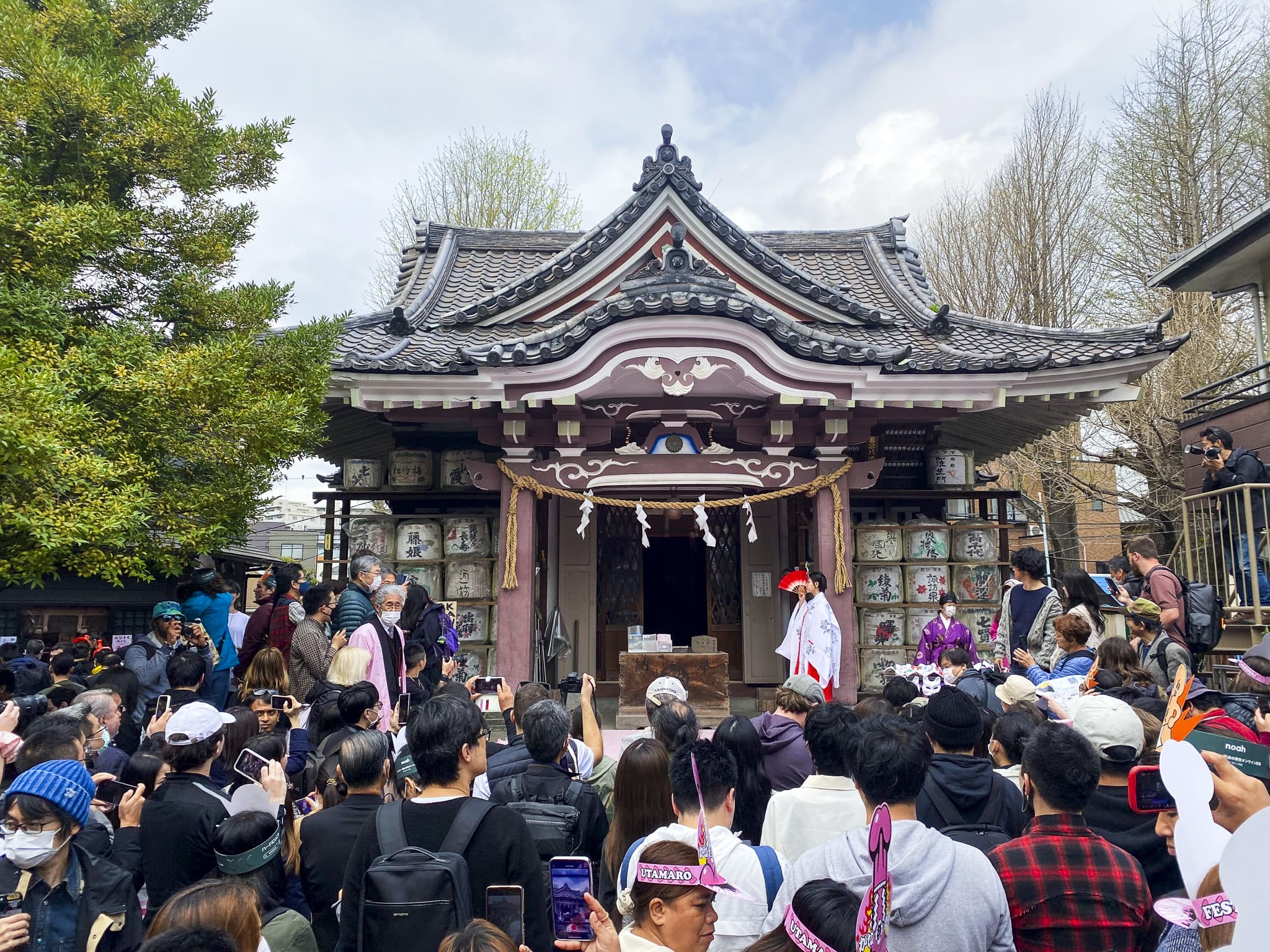 Kagura dance at Kanayama Shrine during Kanamara Festival