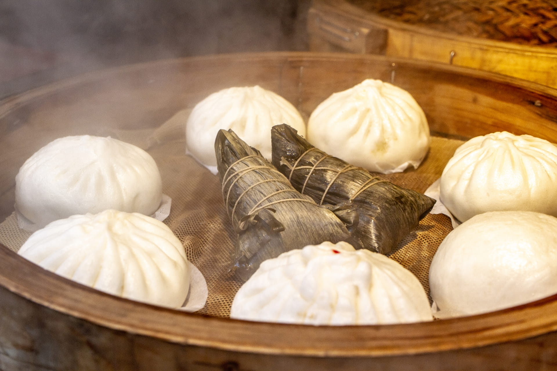 Nikuman or Steamed pork buns in Yokohama Chinatown