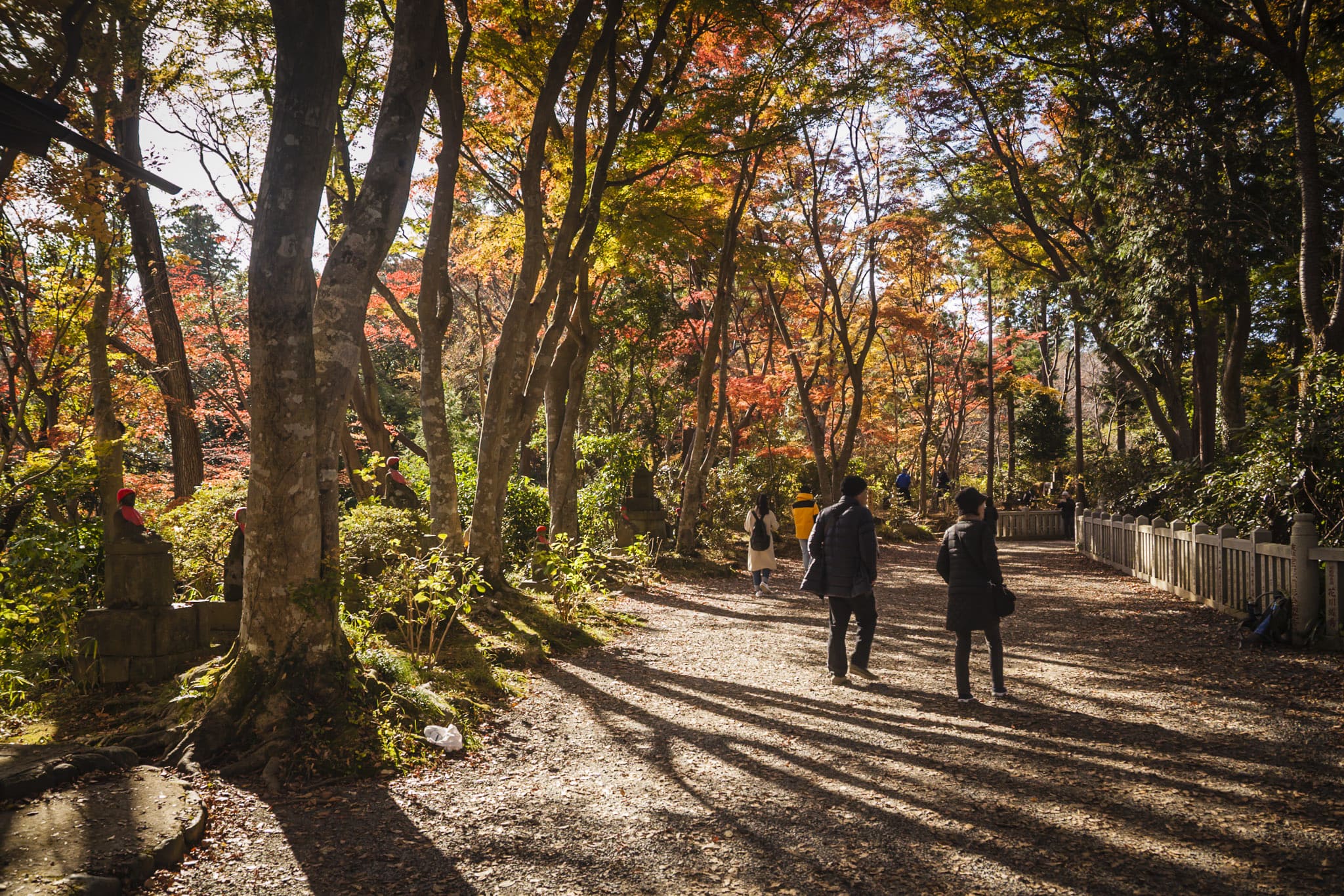 Visitors around the Kompiradai Enchi rest area in Omotesando trail during Autumn in Mount Takao