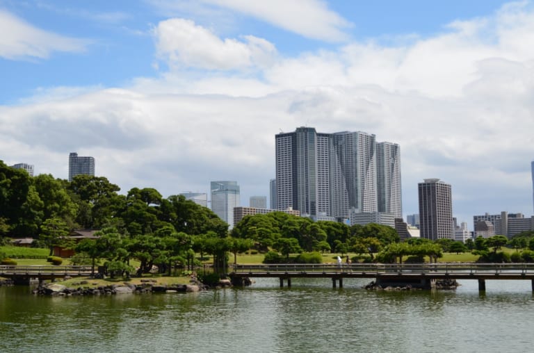 濱離宮恩賜庭園：靠近築地魚市場的風景如畫的日本花園
